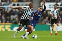 开云体育官方网站-纽卡斯尔主场艰难取胜，球队信心大增