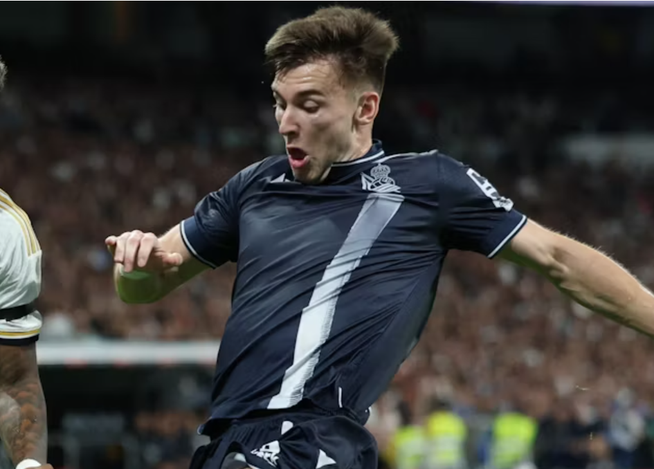 包含皇家社会主场大胜赫罗纳，升至积分榜前列！的词条