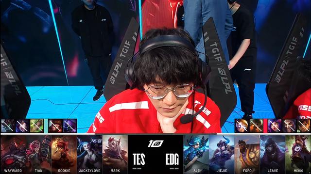 关于RNG血洗FNC,Faker线上压制力十足鏖战多局八强赛,引爆全场热议的信息 关于RNG血洗FNC,Faker线上压制力十足鏖战多局八强赛,引爆全场热议的信息